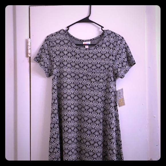 LuLaRoe Dresses & Skirts - XXS Carly by LulaRoe